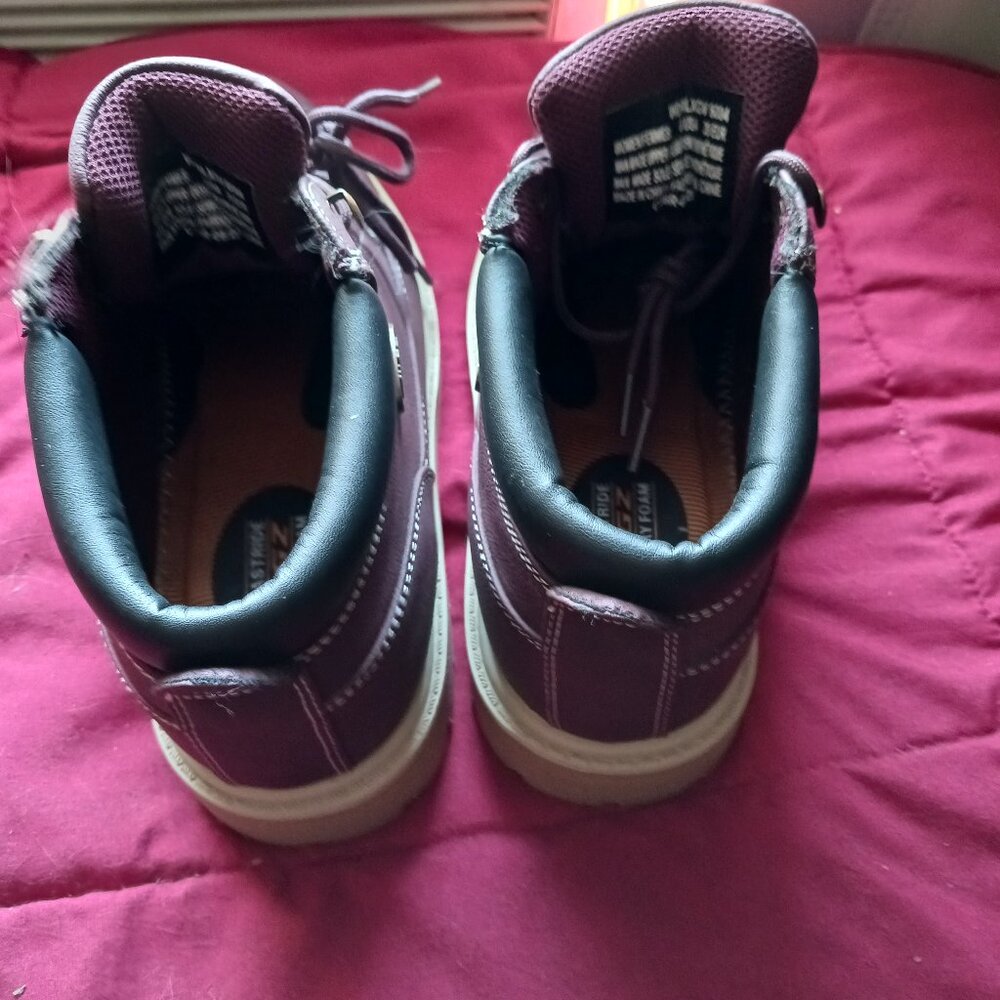 Women's size 8 Lugz
